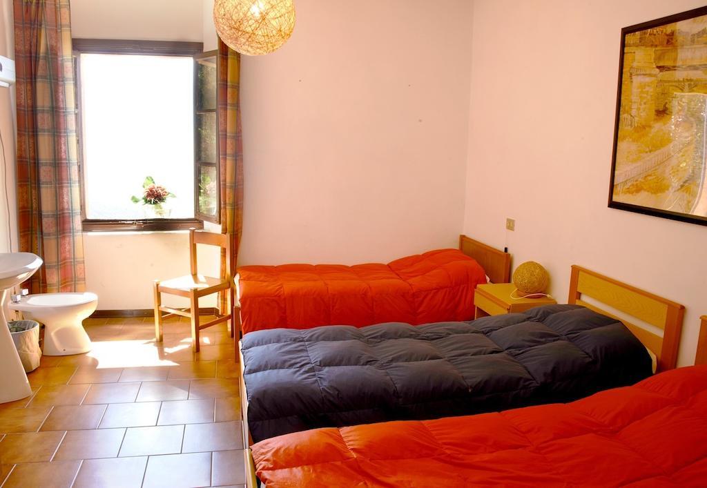 Baita Bondella Como Room photo